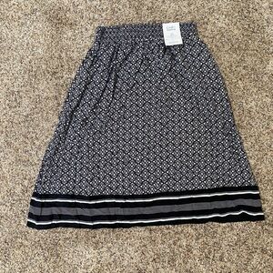 Black and White Patterned Skirt